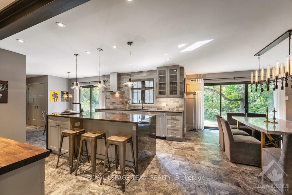 Photo 5 of 4794 Massey Lane, Ottawa, Rothwell Heights — HOMEH