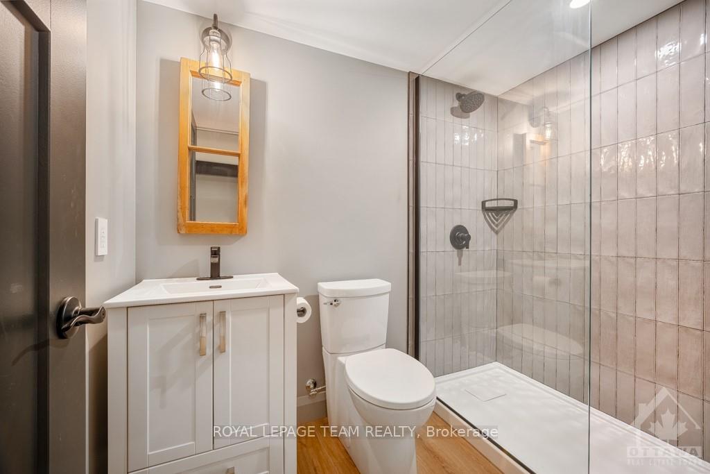Photo 17 of 4794 Massey Lane, Ottawa, Rothwell Heights — HOMEH
