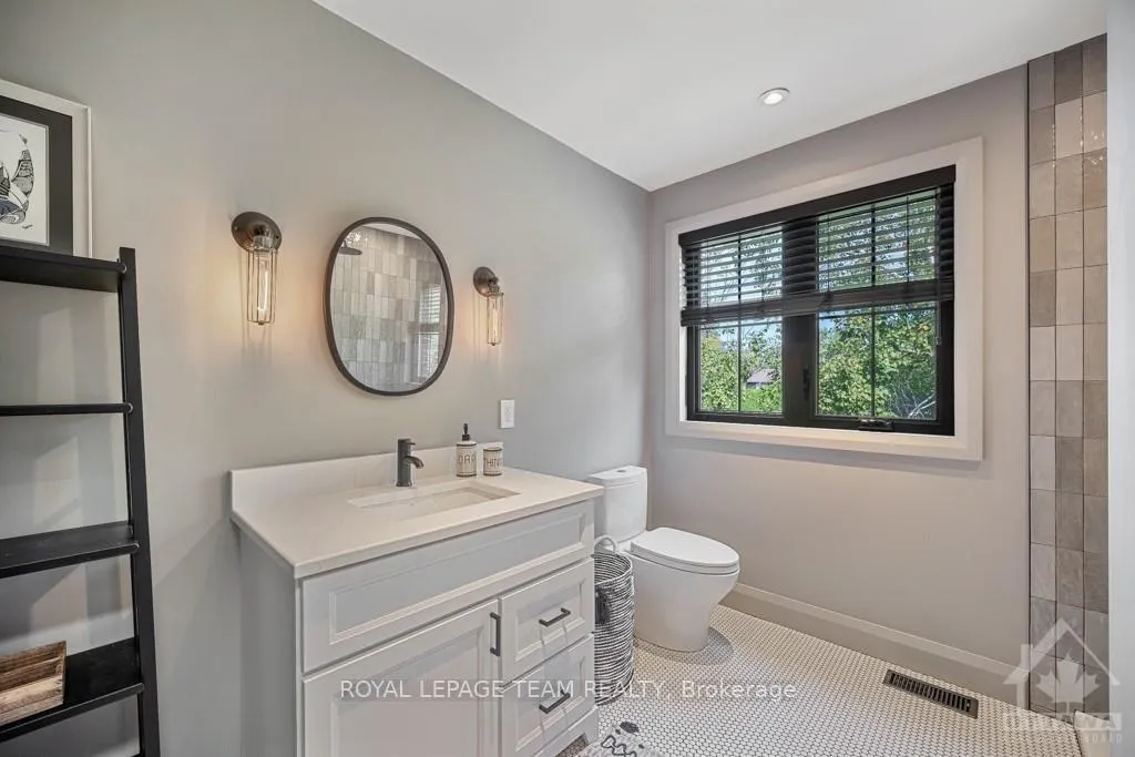 Photo 21 of 4794 Massey Lane, Ottawa, Rothwell Heights — HOMEH
