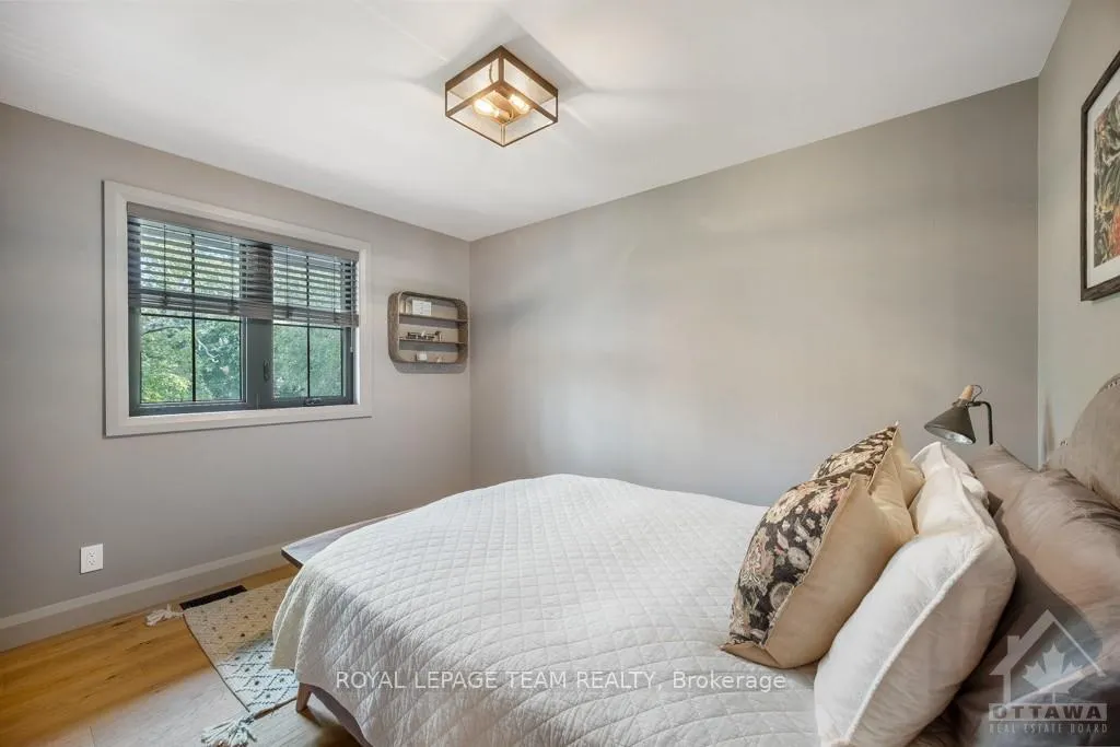 Photo 22 of 4794 Massey Lane, Ottawa, Rothwell Heights — HOMEH