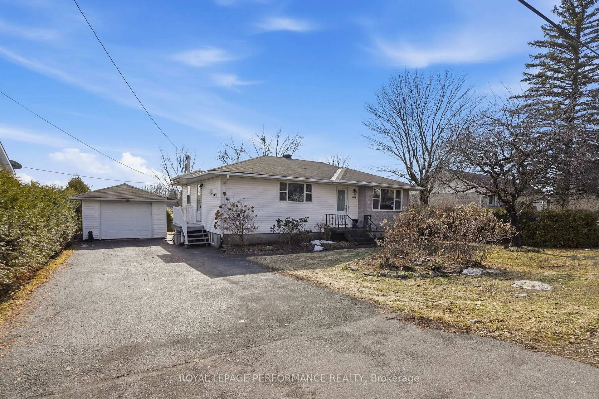 Photo 1 of 108 John Street, Champlain, L'Orignal — HOMEH