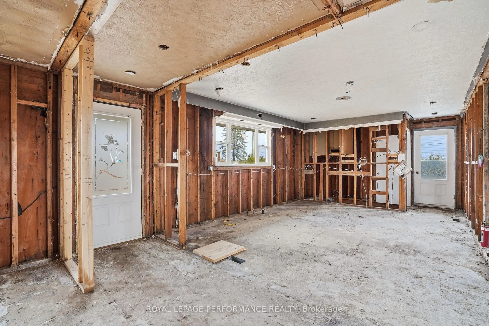 Photo 10 of 108 John Street, Champlain, L'Orignal — HOMEH