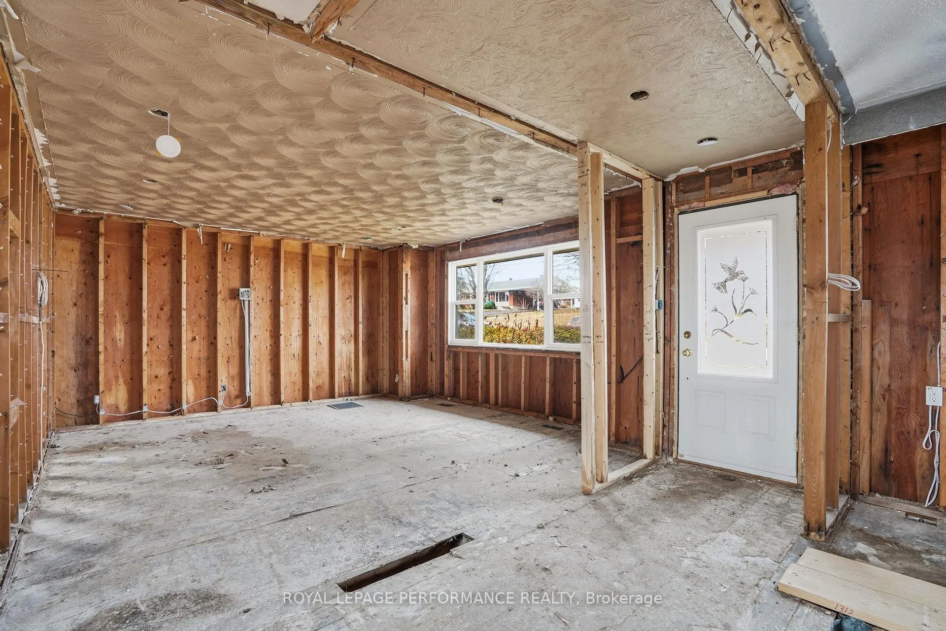 Photo 14 of 108 John Street, Champlain, L'Orignal — HOMEH