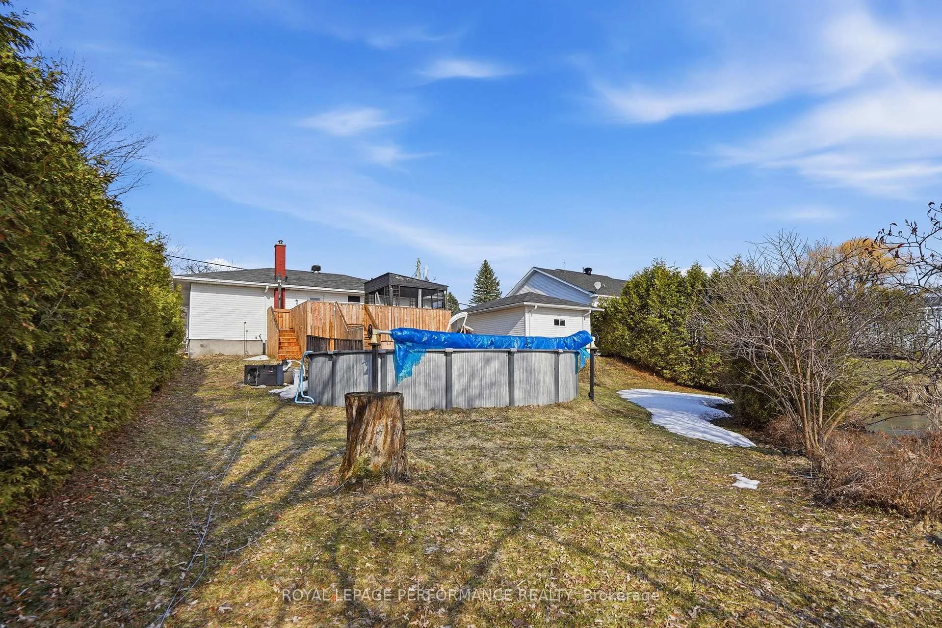 Photo 23 of 108 John Street, Champlain, L'Orignal — HOMEH