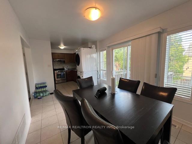 Photo 11 of Unit #Upper, 44 Lewis Honey Drive, Aurora, Bayview Northeast — HOMEH