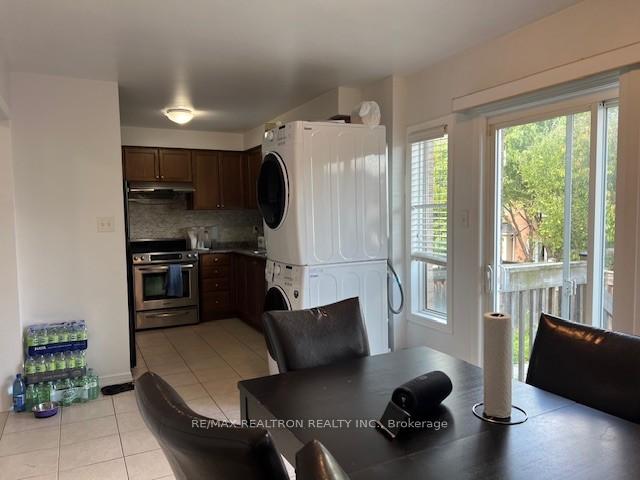 Photo 21 of Unit #Upper, 44 Lewis Honey Drive, Aurora, Bayview Northeast — HOMEH