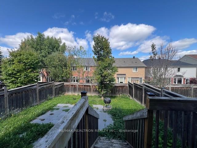 Photo 13 of Unit #Upper, 44 Lewis Honey Drive, Aurora, Bayview Northeast — HOMEH