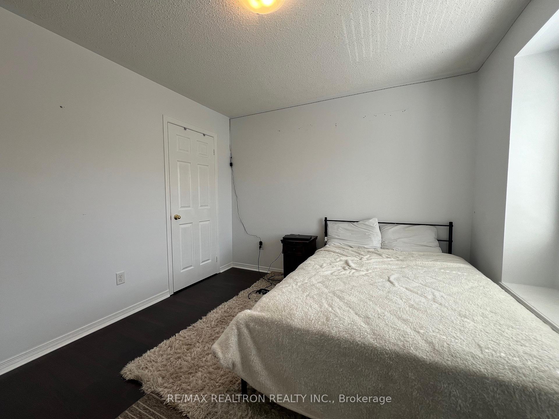 Photo 30 of Unit #Upper, 44 Lewis Honey Drive, Aurora, Bayview Northeast — HOMEH