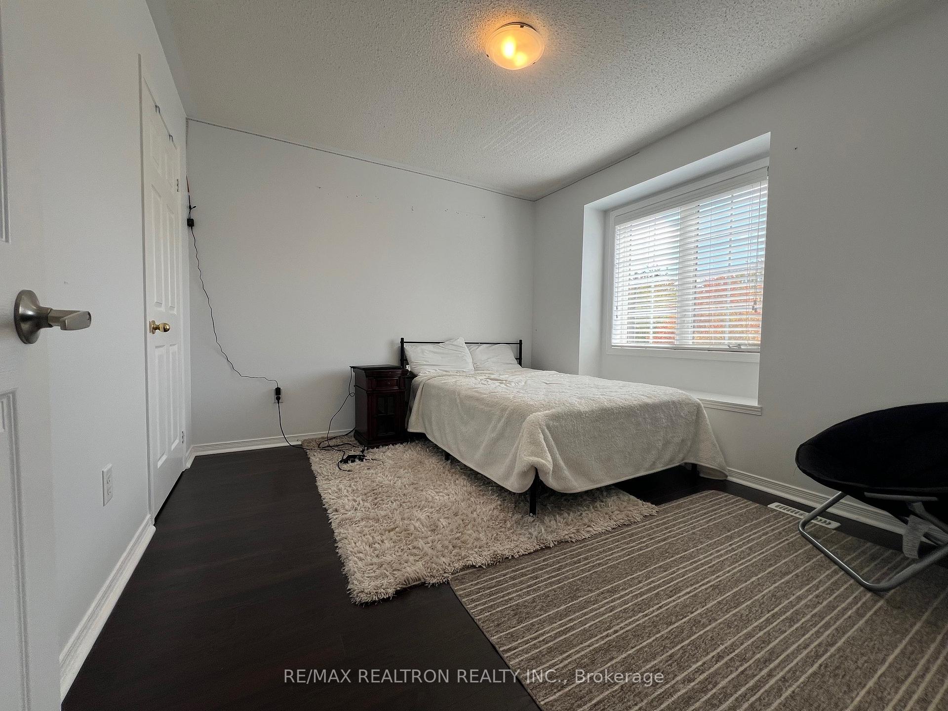 Photo 31 of Unit #Upper, 44 Lewis Honey Drive, Aurora, Bayview Northeast — HOMEH