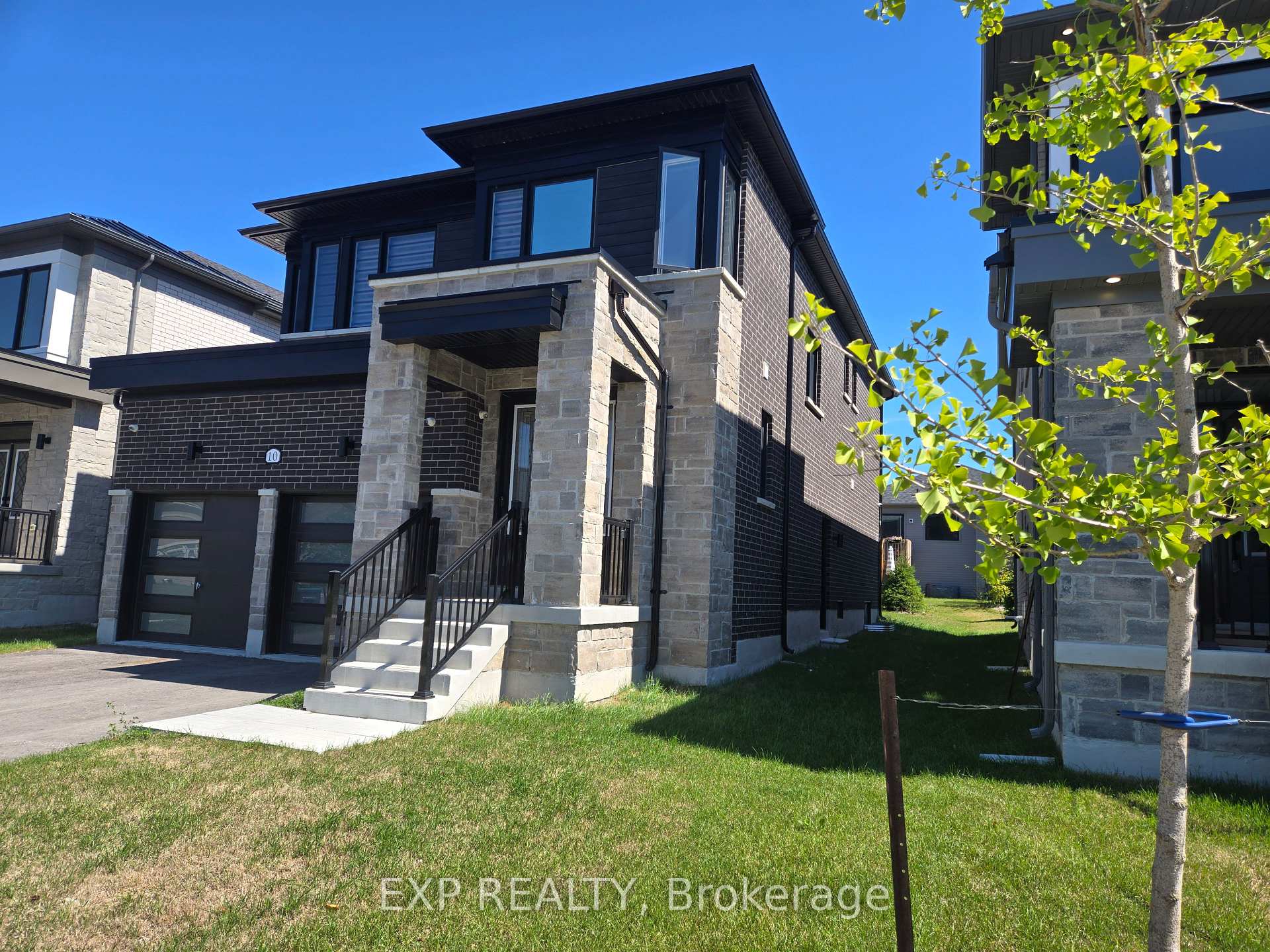 Photo 1 of 10 Nicort Road, Wasaga Beach — HOMEH