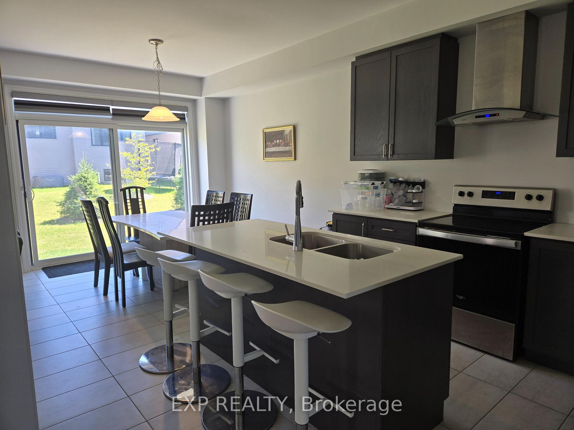 Photo 3 of 10 Nicort Road, Wasaga Beach — HOMEH