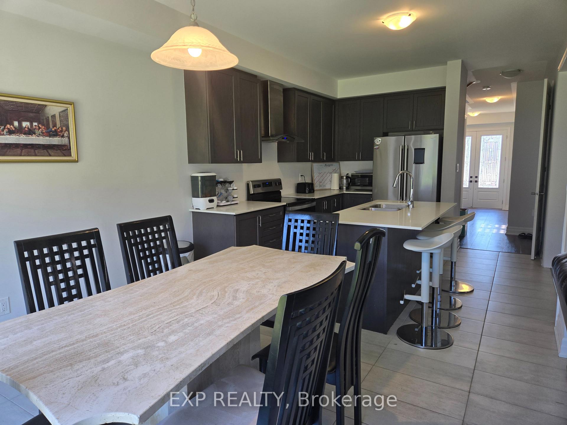 Photo 5 of 10 Nicort Road, Wasaga Beach — HOMEH