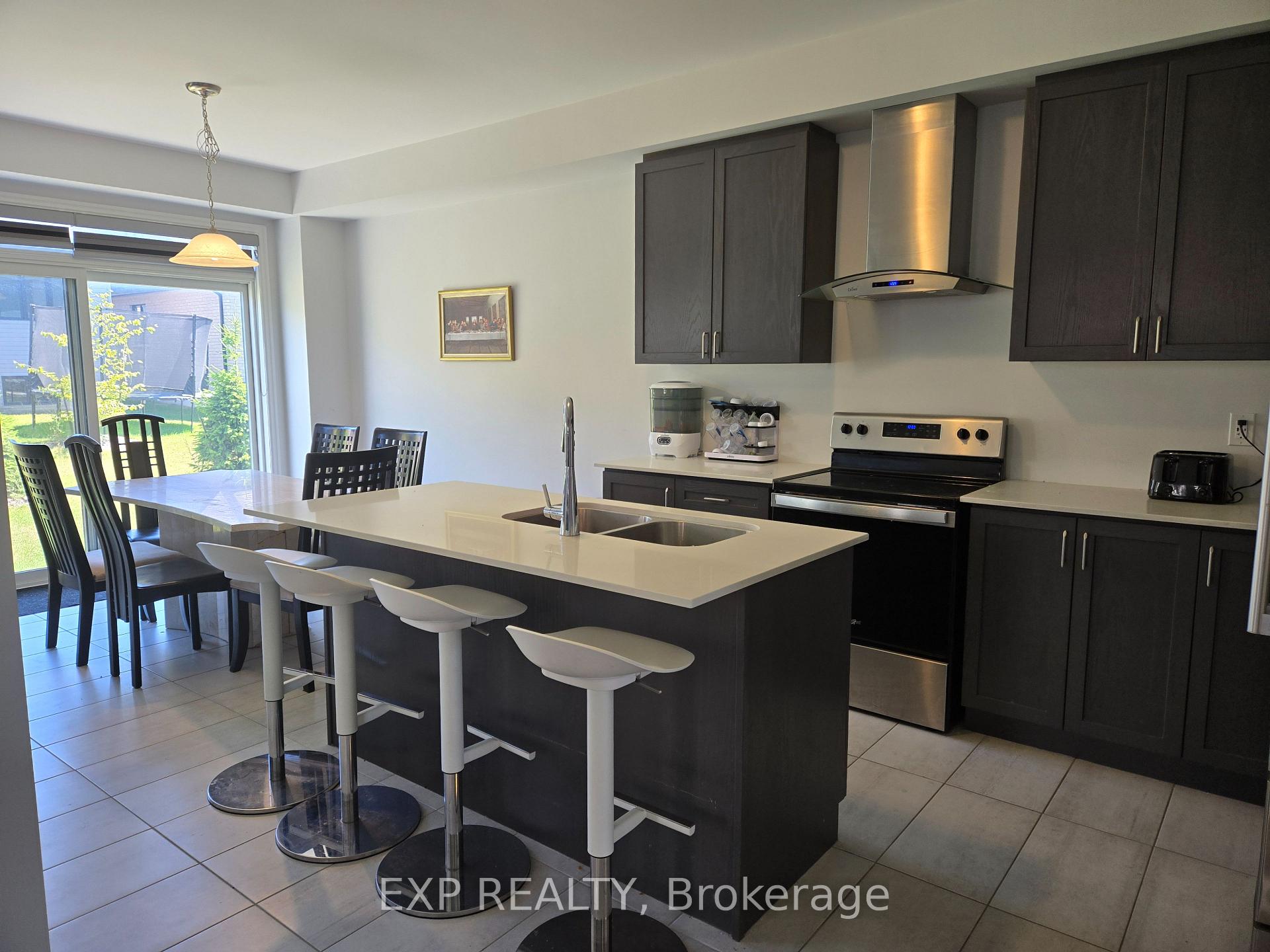 Photo 8 of 10 Nicort Road, Wasaga Beach — HOMEH