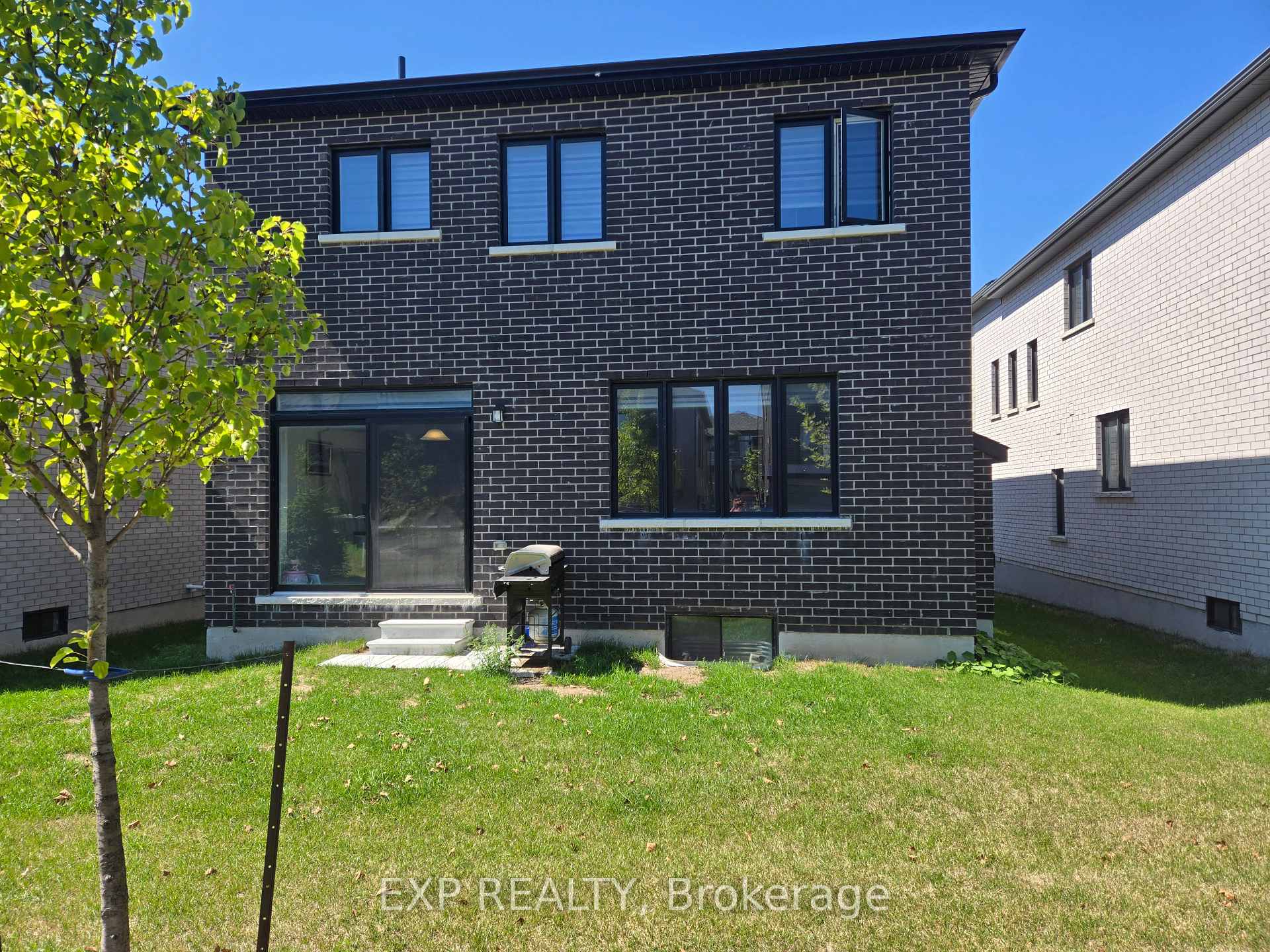 Photo 15 of 10 Nicort Road, Wasaga Beach — HOMEH