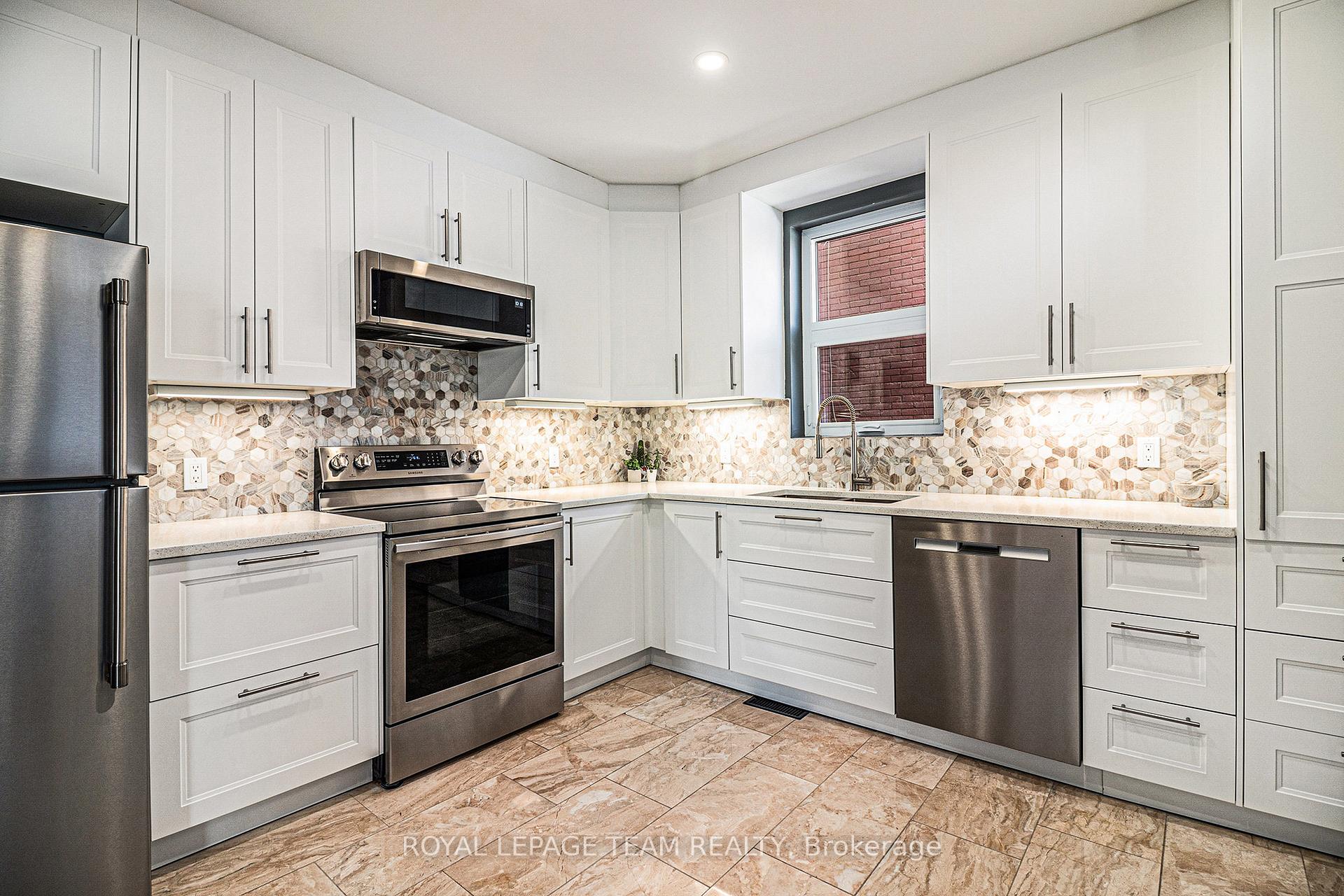 Photo 7 of 119 Elm Street, Ottawa, West Centre Town — HOMEH