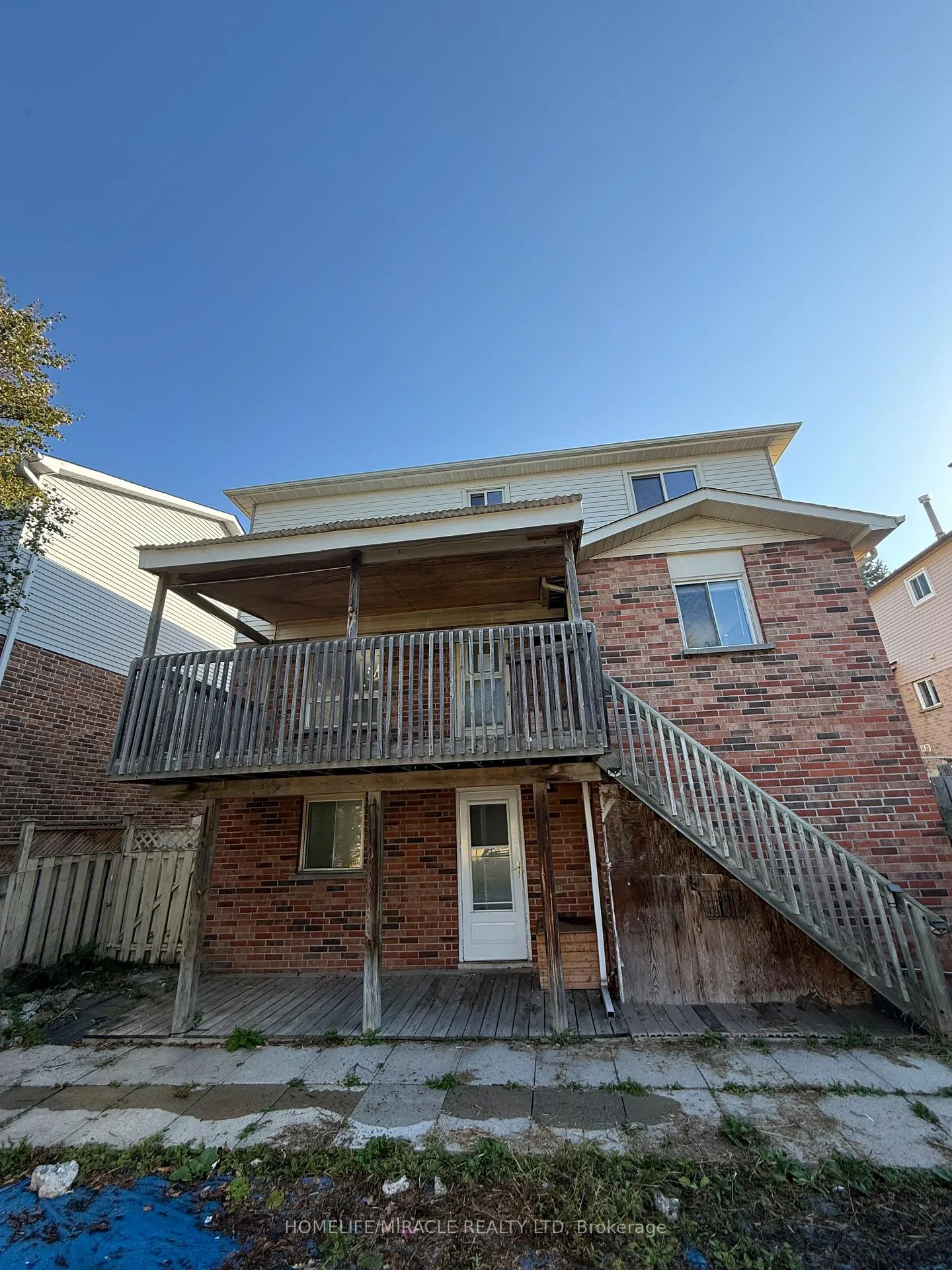 Photo 3 of 44 Knapton Avenue, Ajax, Central — HOMEH