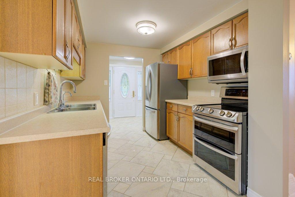 Photo 13 of 259 Newport Place, Waterloo — HOMEH