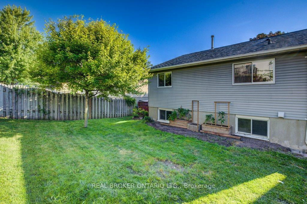 Photo 30 of 259 Newport Place, Waterloo — HOMEH