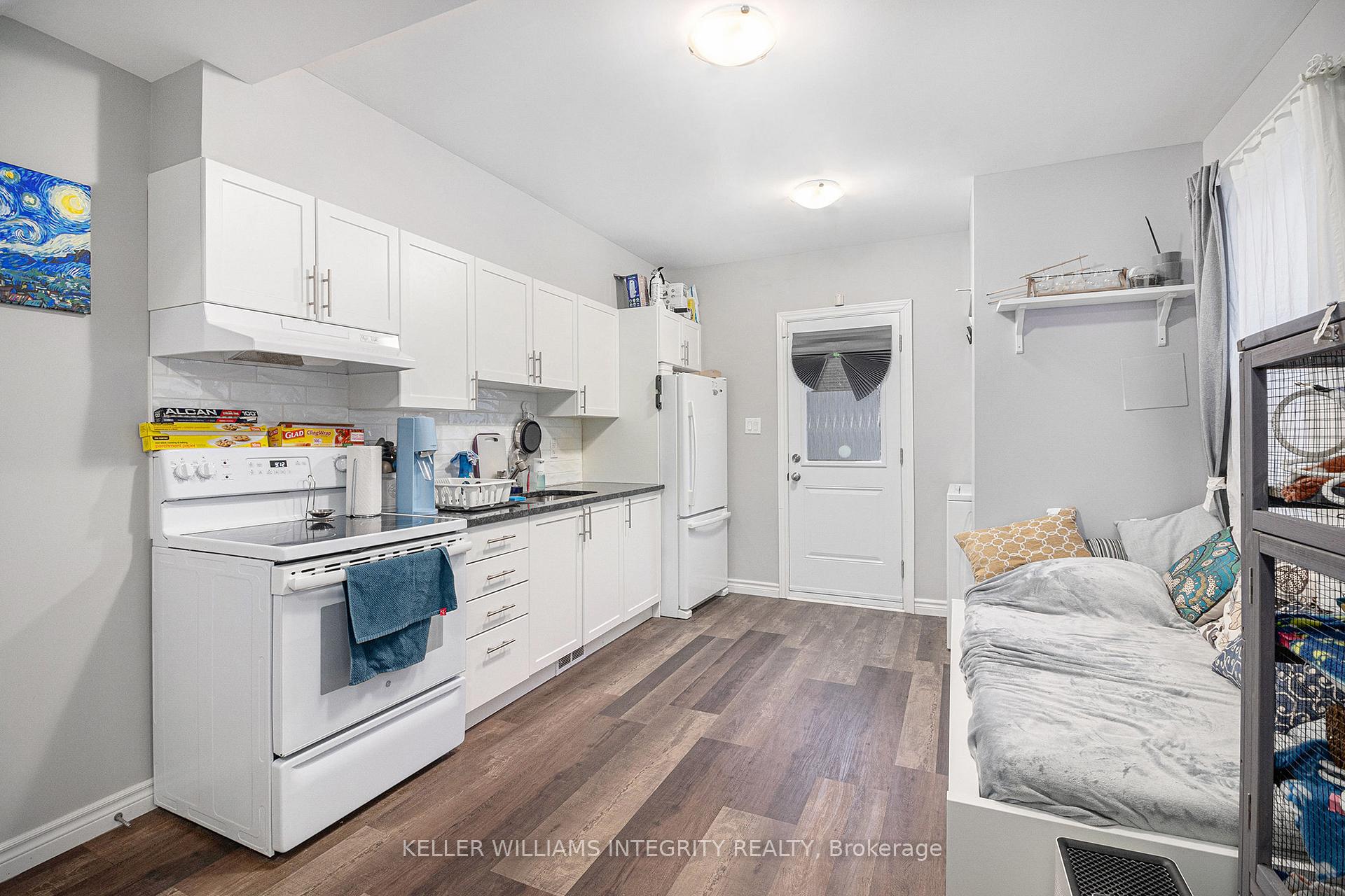 Photo 12 of 143 Eccles Street, Ottawa, West Centre Town — HOMEH