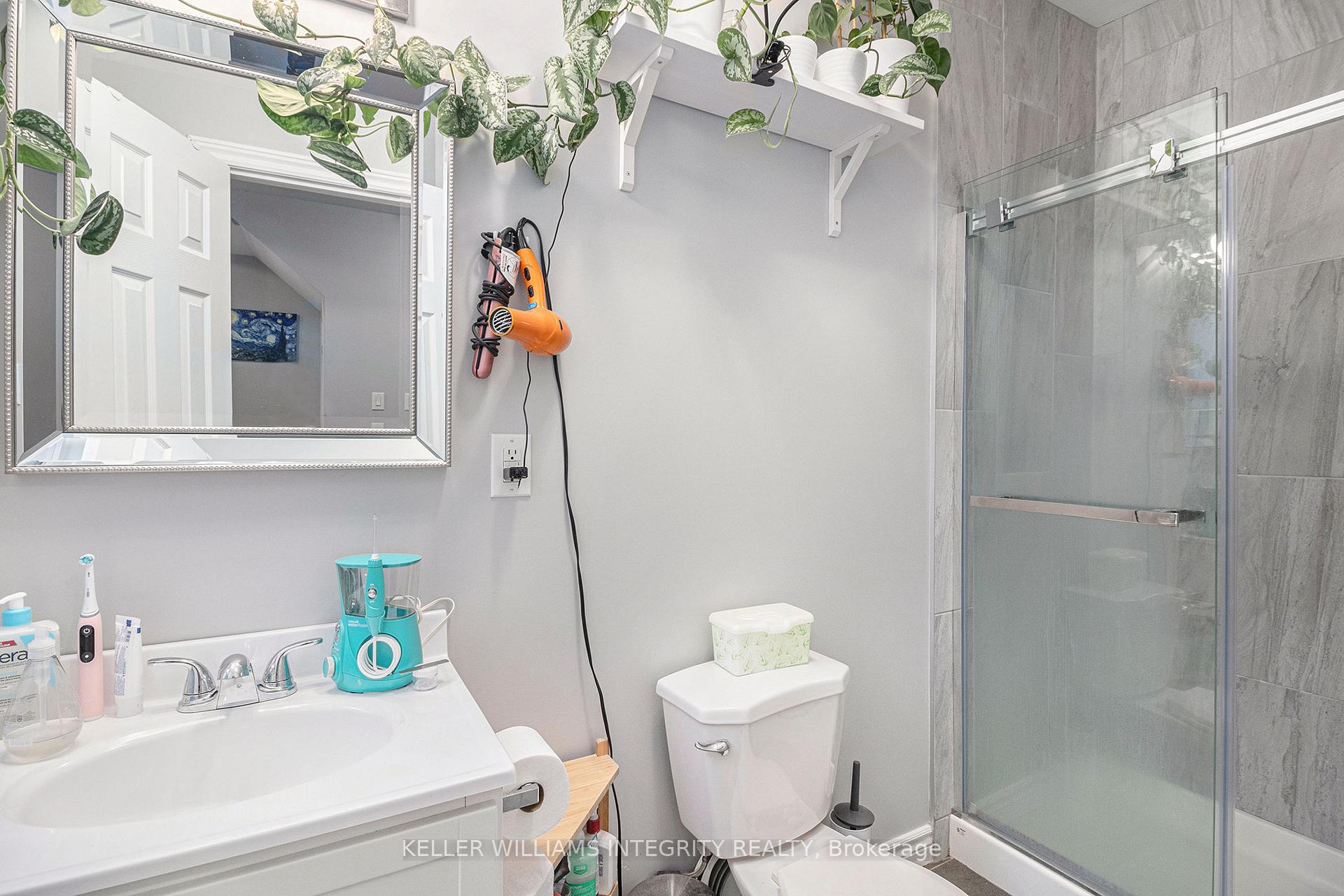 Photo 15 of 143 Eccles Street, Ottawa, West Centre Town — HOMEH