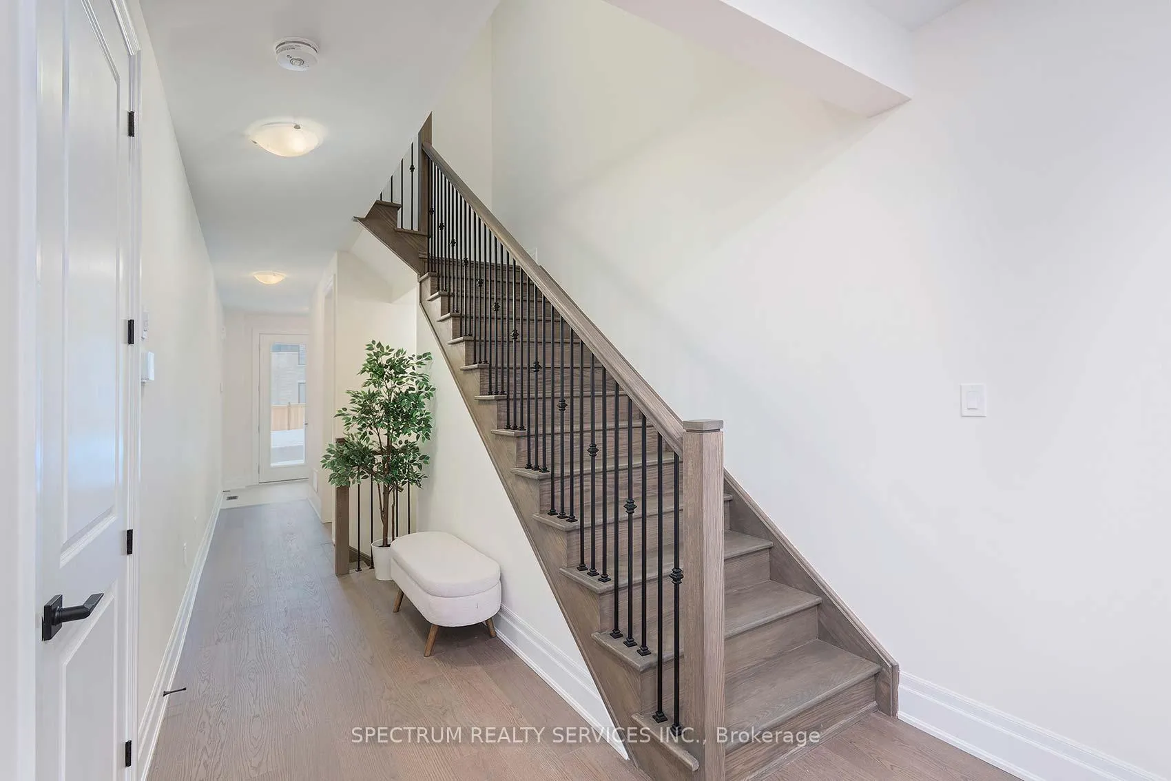 Photo 6 of 203 Grand Trunk Avenue, Vaughan, Patterson — HOMEH
