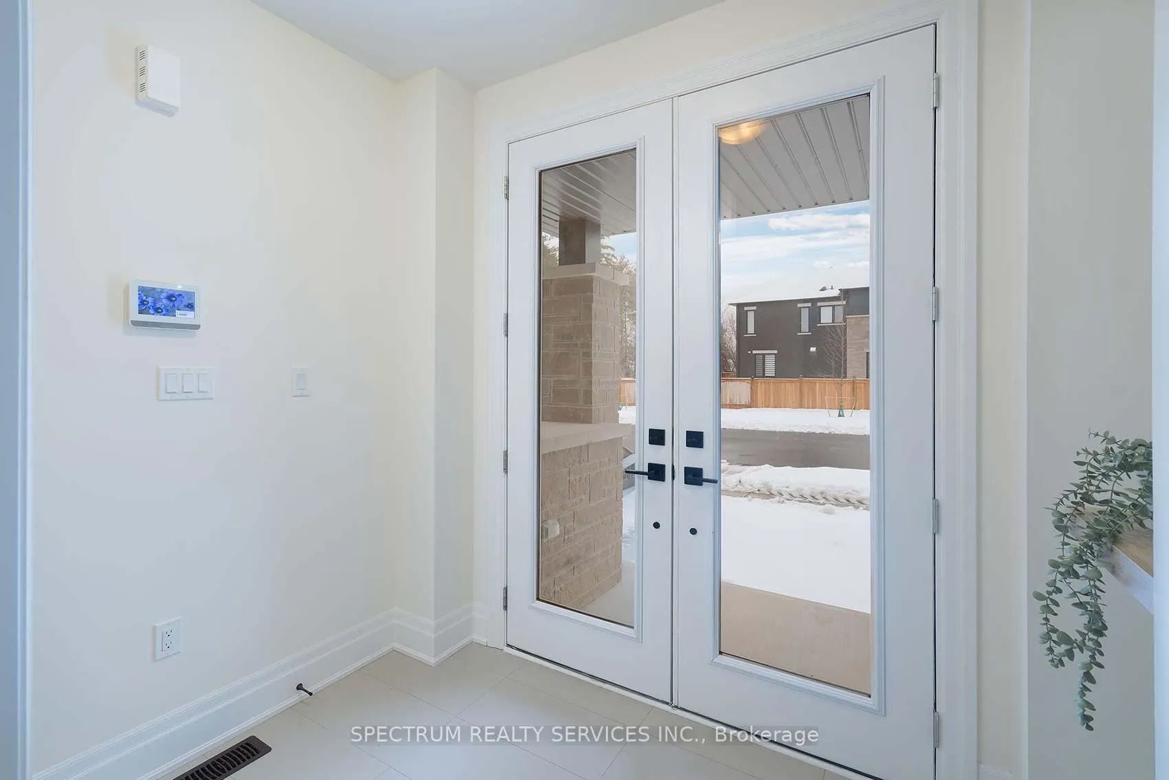 Photo 7 of 203 Grand Trunk Avenue, Vaughan, Patterson — HOMEH
