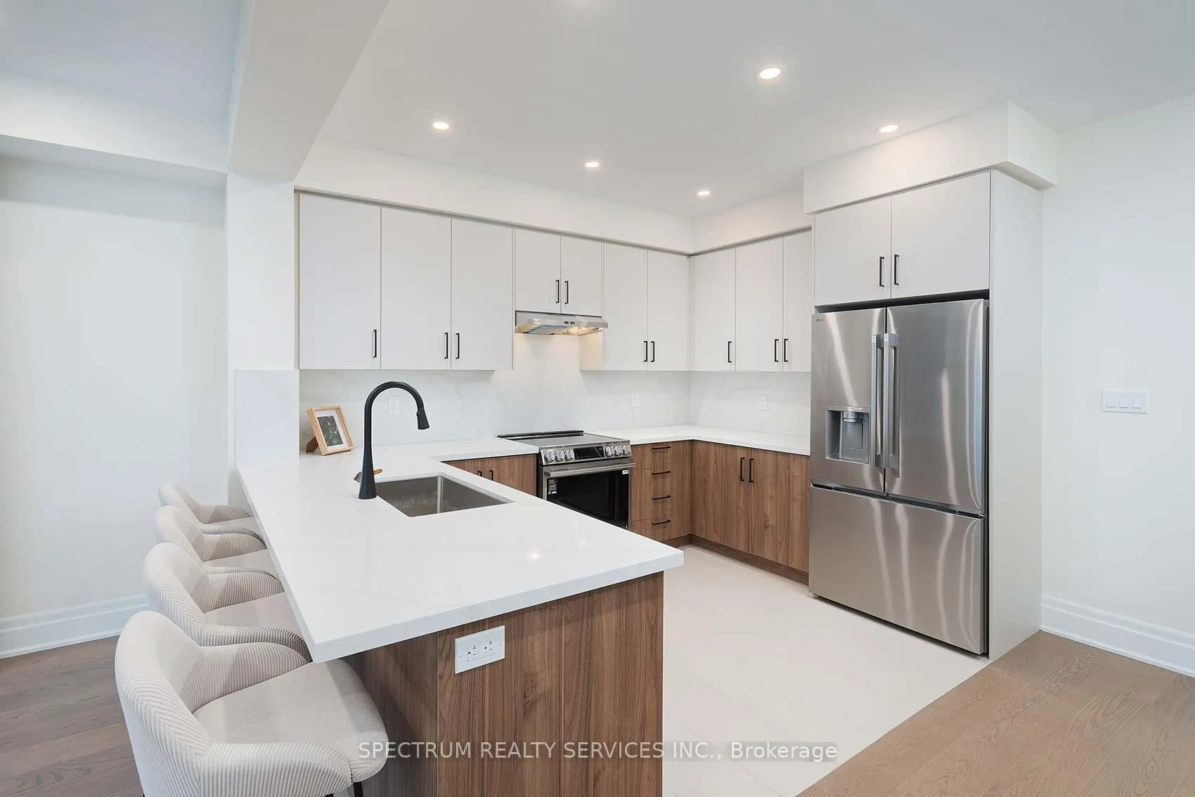 Photo 19 of 203 Grand Trunk Avenue, Vaughan, Patterson — HOMEH