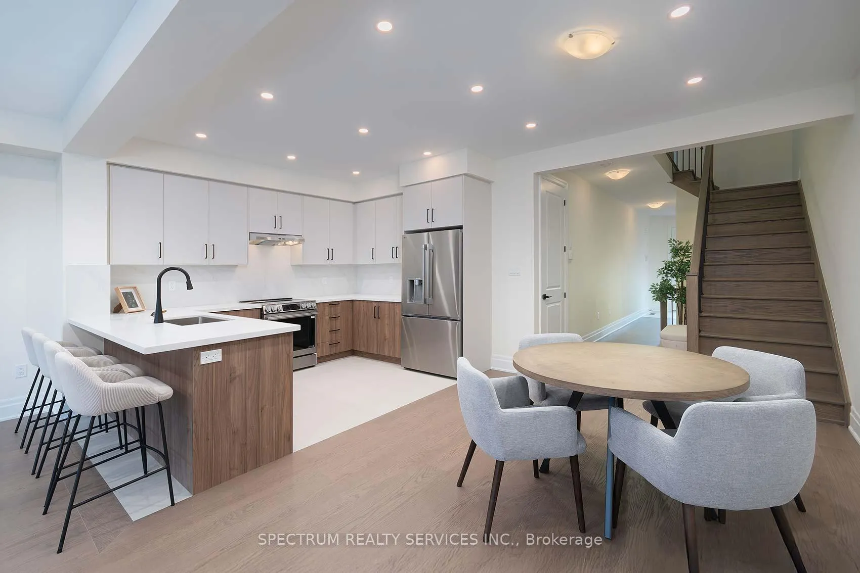 Photo 21 of 203 Grand Trunk Avenue, Vaughan, Patterson — HOMEH