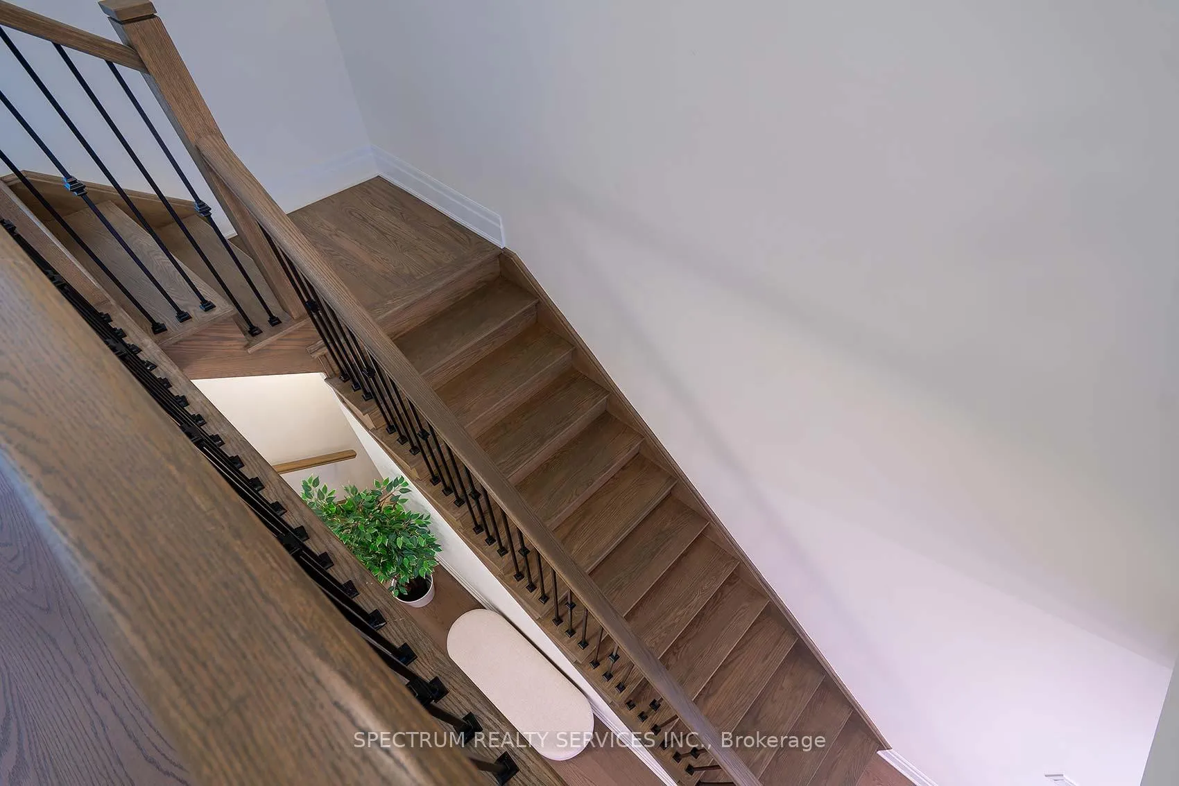 Photo 24 of 203 Grand Trunk Avenue, Vaughan, Patterson — HOMEH