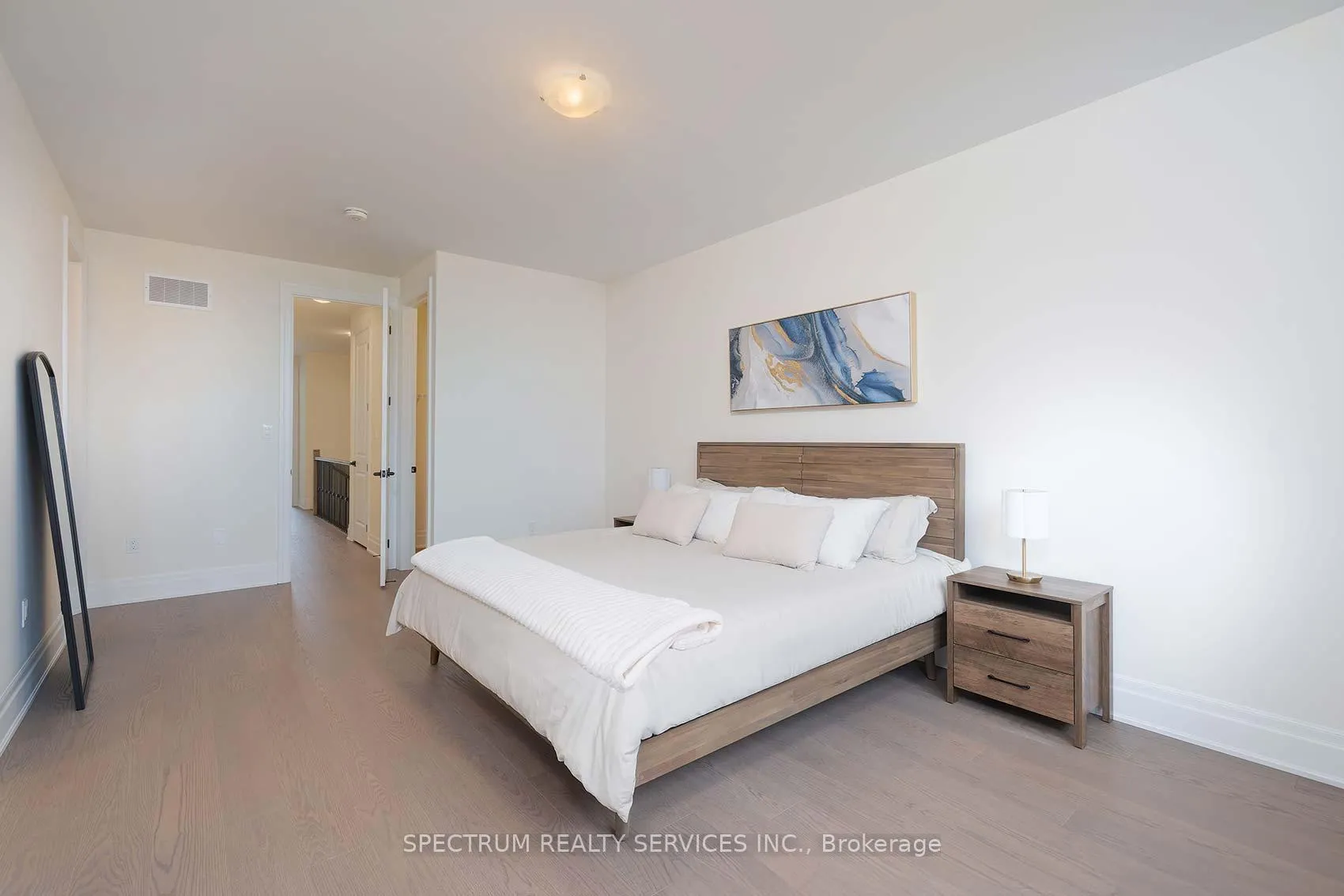 Photo 27 of 203 Grand Trunk Avenue, Vaughan, Patterson — HOMEH