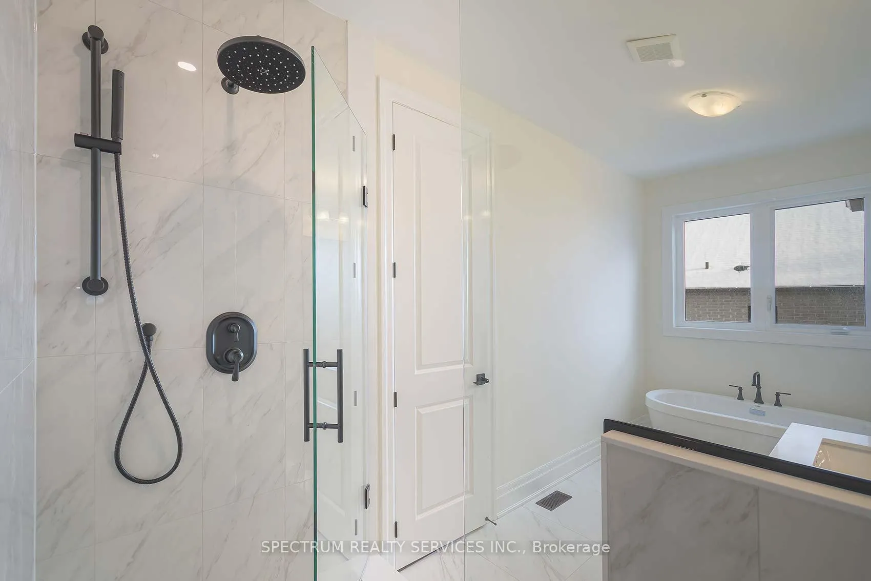 Photo 32 of 203 Grand Trunk Avenue, Vaughan, Patterson — HOMEH