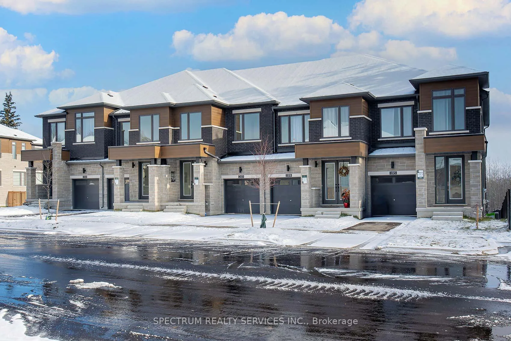 Photo 46 of 203 Grand Trunk Avenue, Vaughan, Patterson — HOMEH