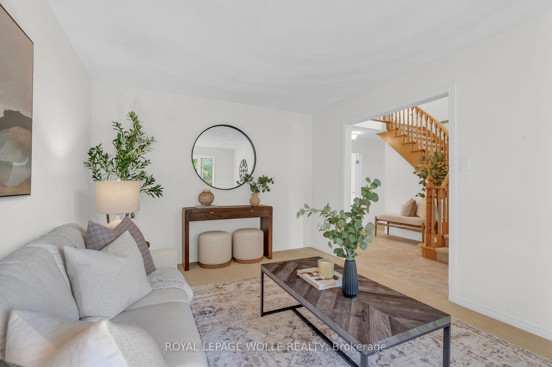 Photo 7 of 89 Valley Ridge Crescent, Waterloo — HOMEH