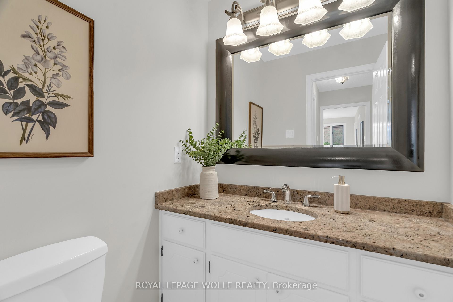 Photo 16 of 89 Valley Ridge Crescent, Waterloo — HOMEH