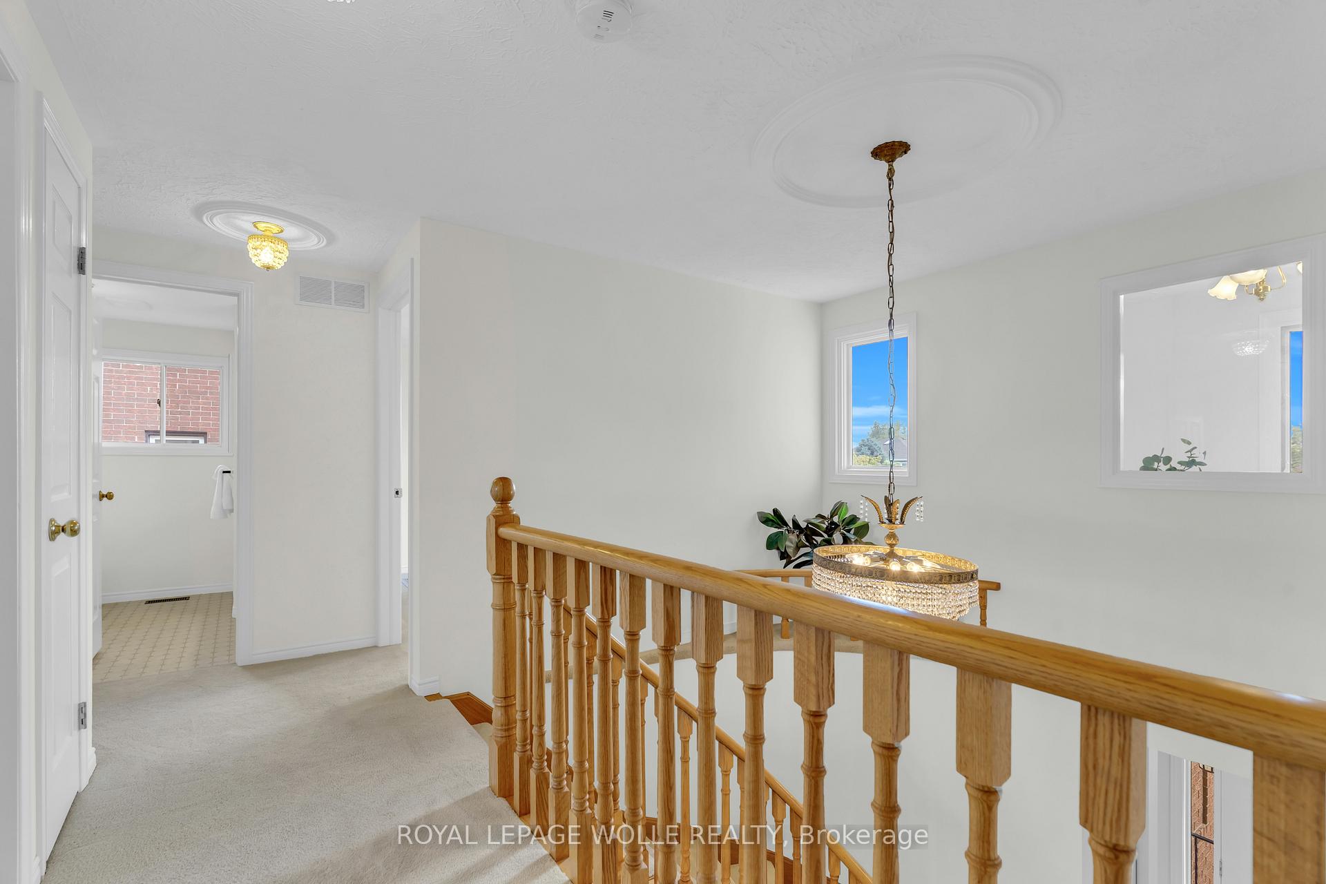 Photo 28 of 89 Valley Ridge Crescent, Waterloo — HOMEH