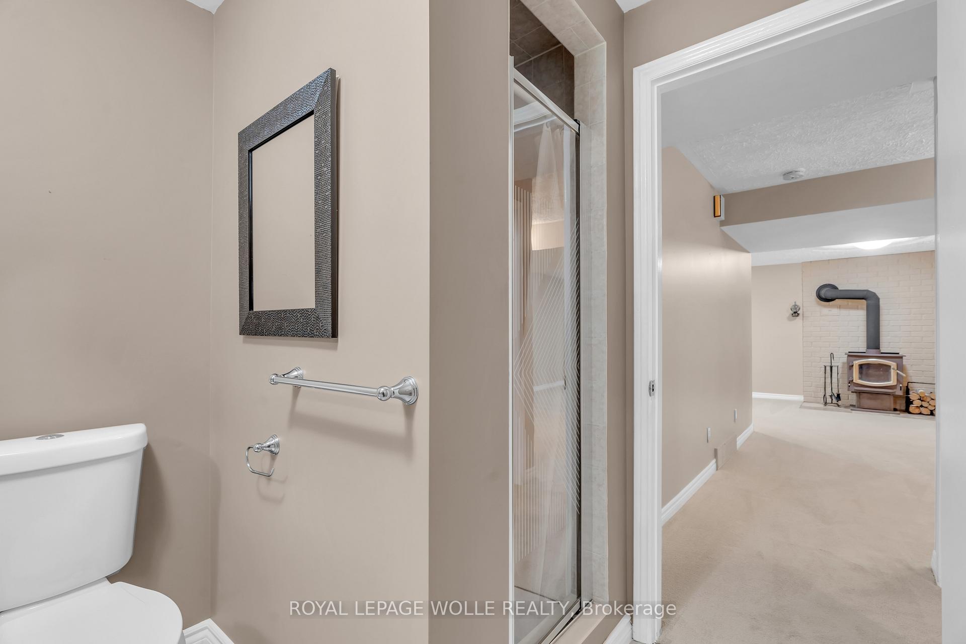 Photo 34 of 89 Valley Ridge Crescent, Waterloo — HOMEH