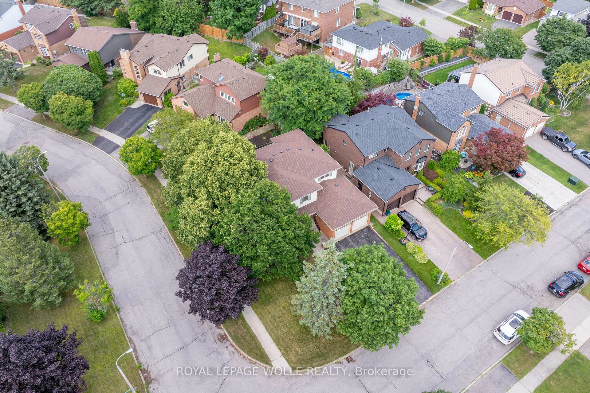Photo 43 of 89 Valley Ridge Crescent, Waterloo — HOMEH