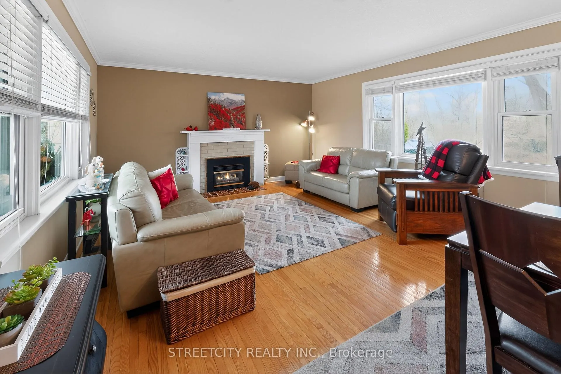 Photo 6 of 6 Montgomery Road, St. Thomas — HOMEH