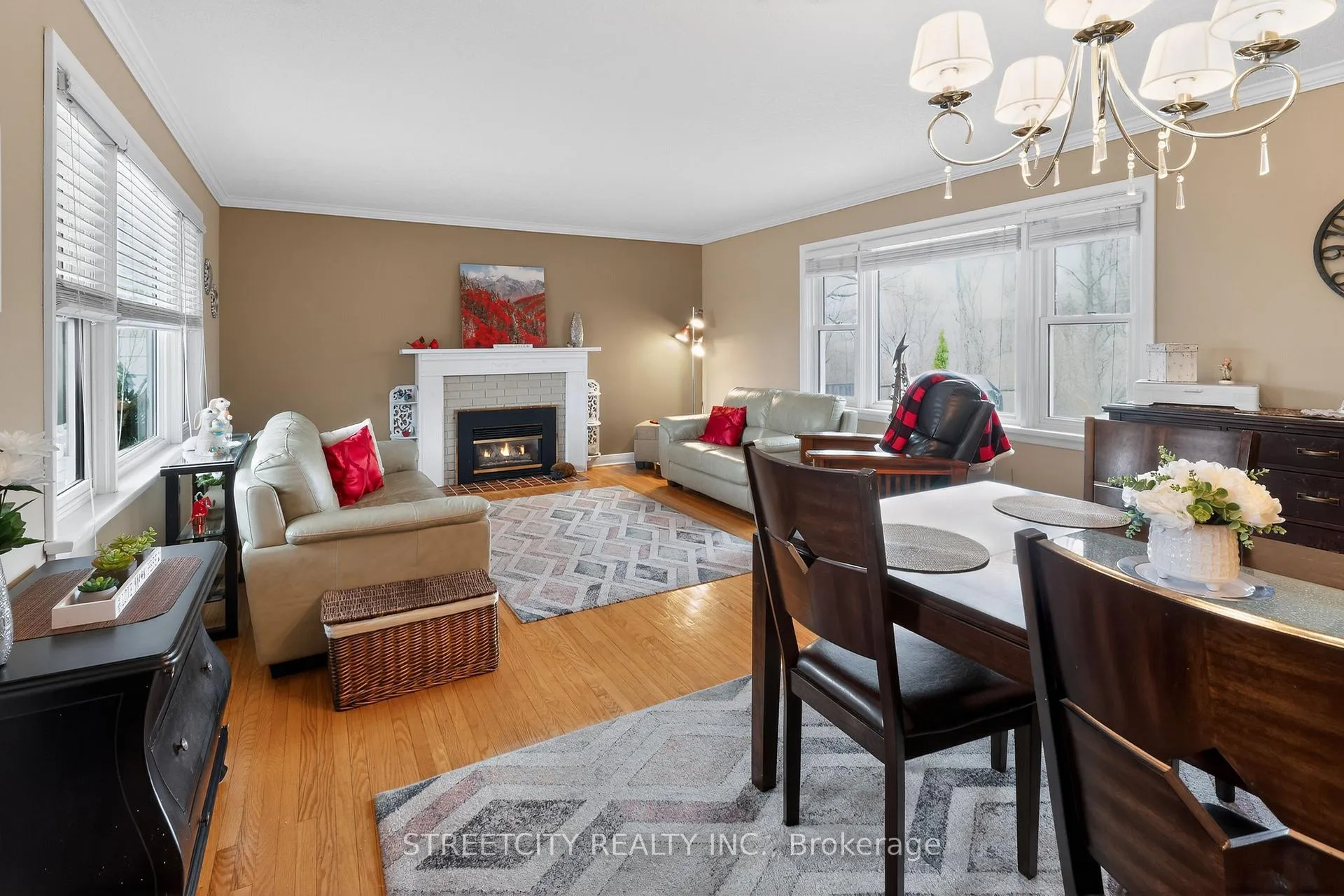 Photo 11 of 6 Montgomery Road, St. Thomas — HOMEH