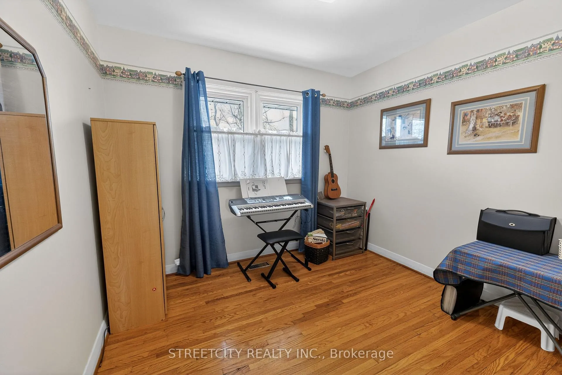 Photo 16 of 6 Montgomery Road, St. Thomas — HOMEH