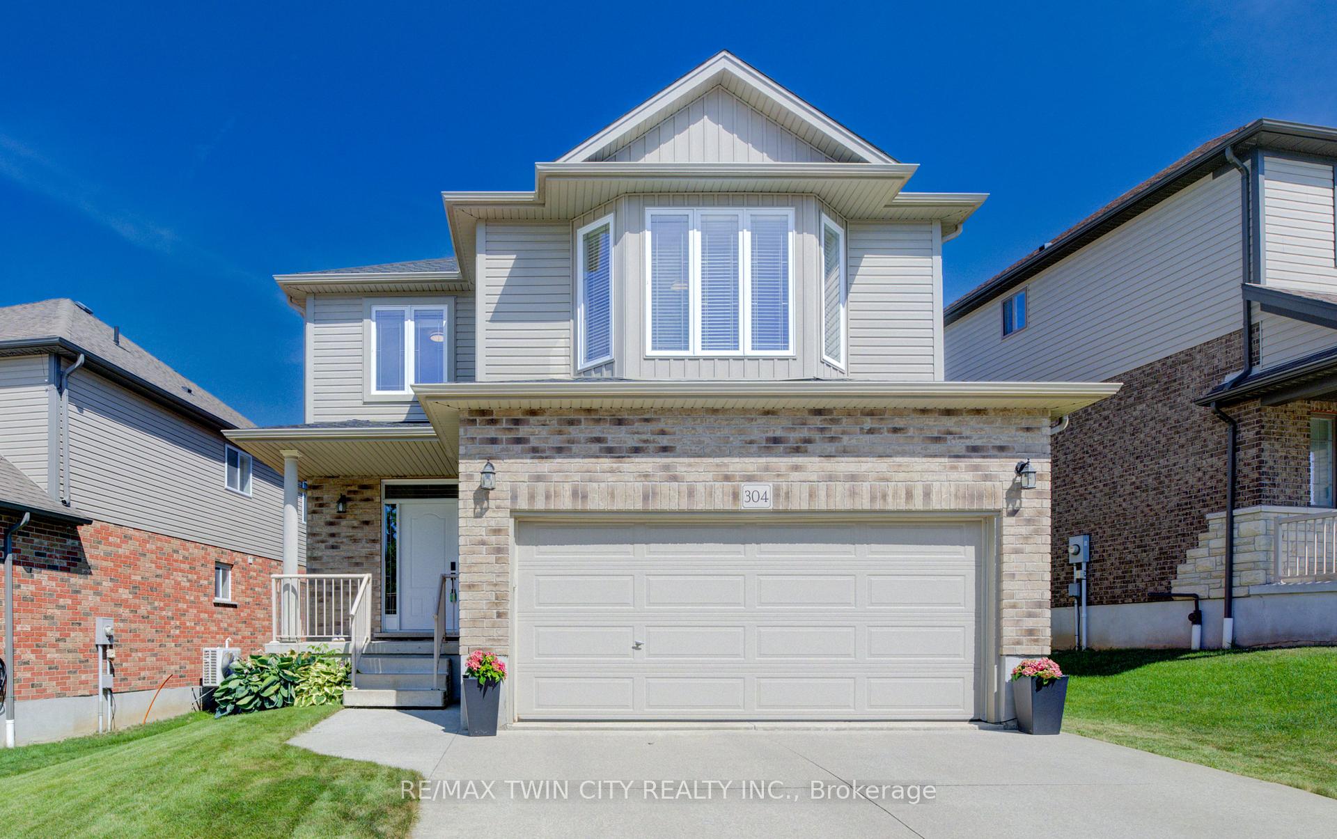 Photo 1 of 304 Westpark Crescent, Waterloo — HOMEH
