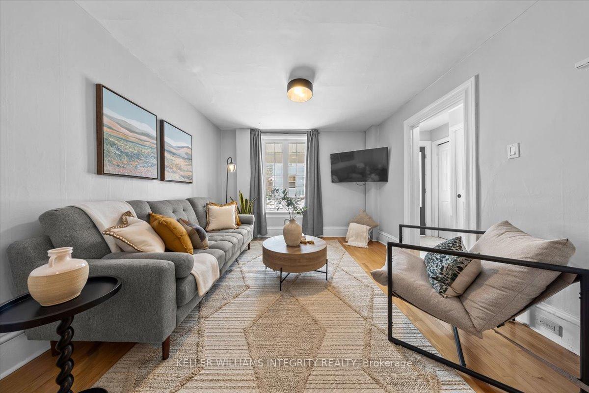 Photo 10 of 111 Carruthers Avenue, Ottawa, Mechanicsville — HOMEH