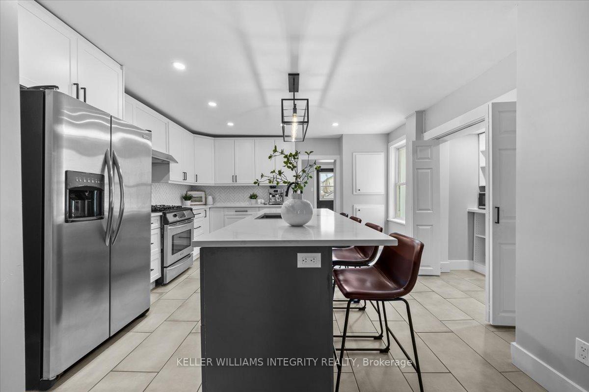 Photo 20 of 111 Carruthers Avenue, Ottawa, Mechanicsville — HOMEH