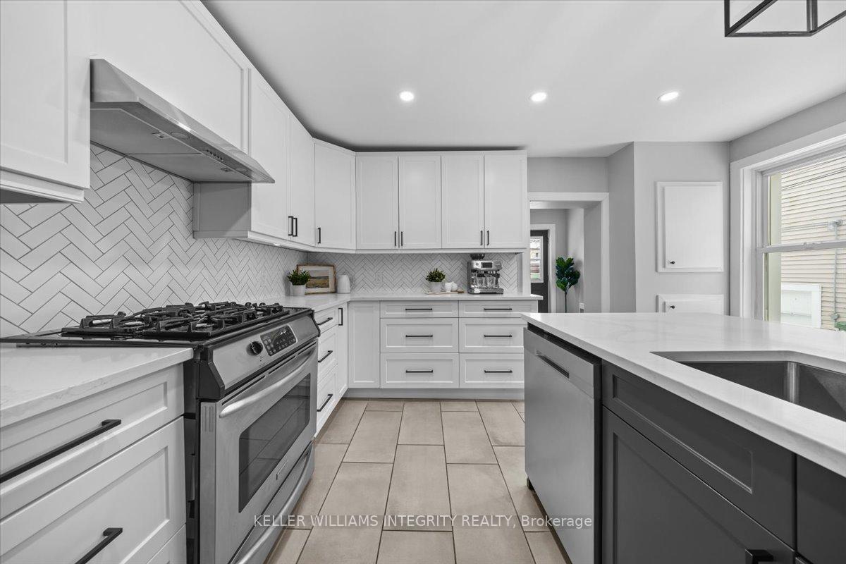 Photo 21 of 111 Carruthers Avenue, Ottawa, Mechanicsville — HOMEH
