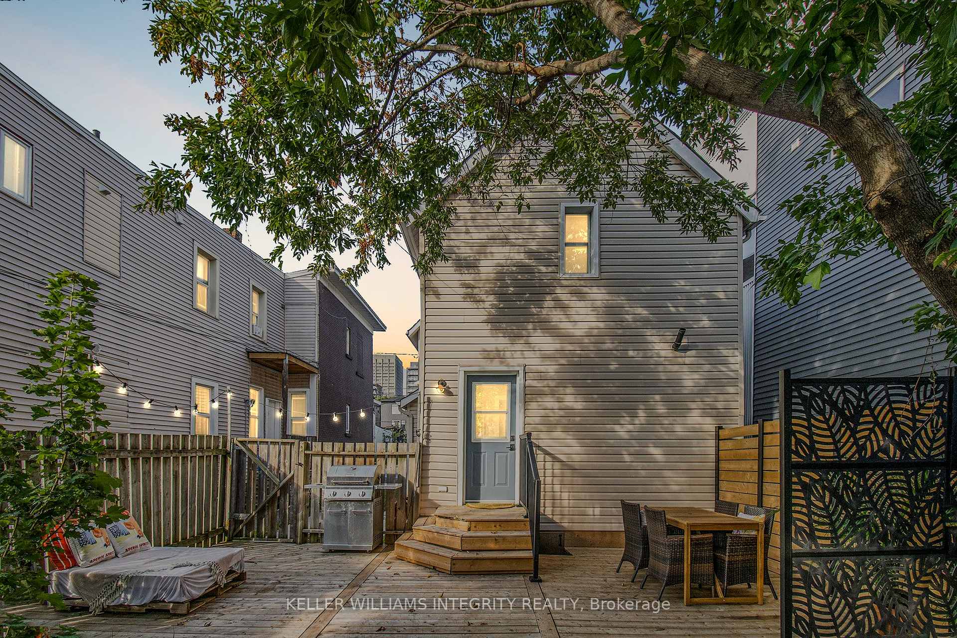 Photo 45 of 111 Carruthers Avenue, Ottawa, Mechanicsville — HOMEH