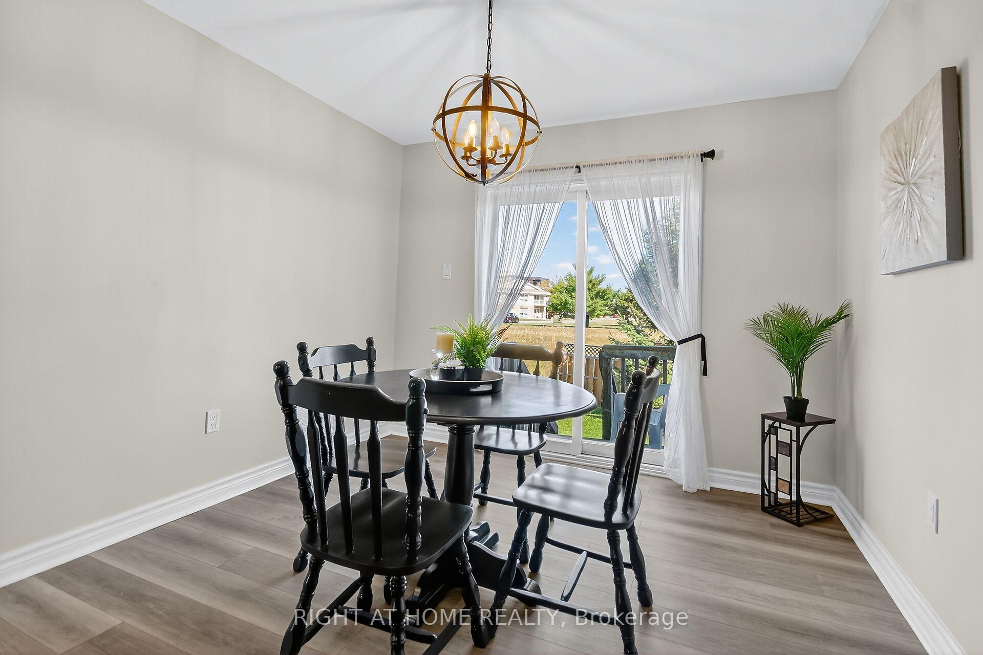Photo 11 of 42 Frieday Street, Arnprior — HOMEH