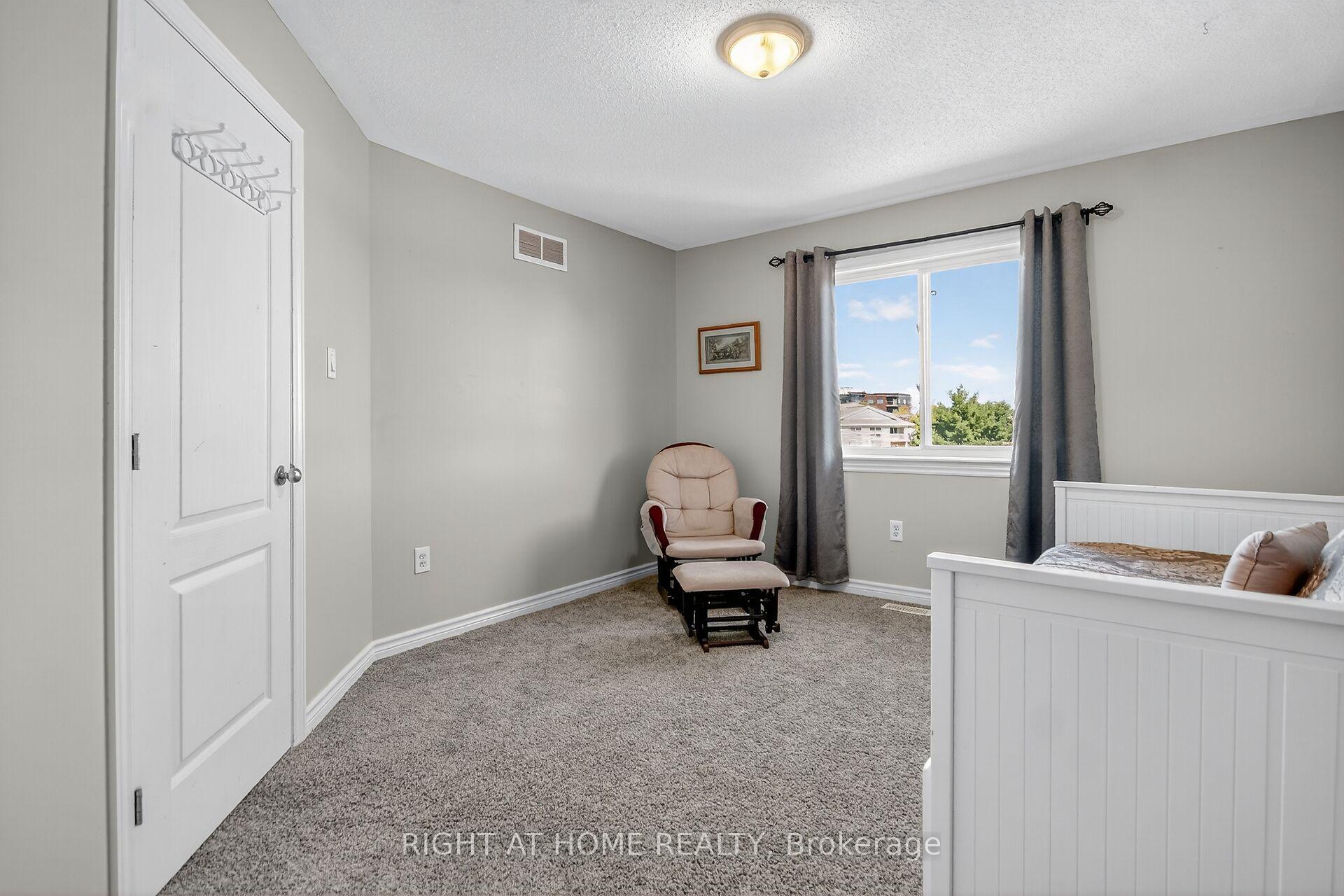 Photo 25 of 42 Frieday Street, Arnprior — HOMEH