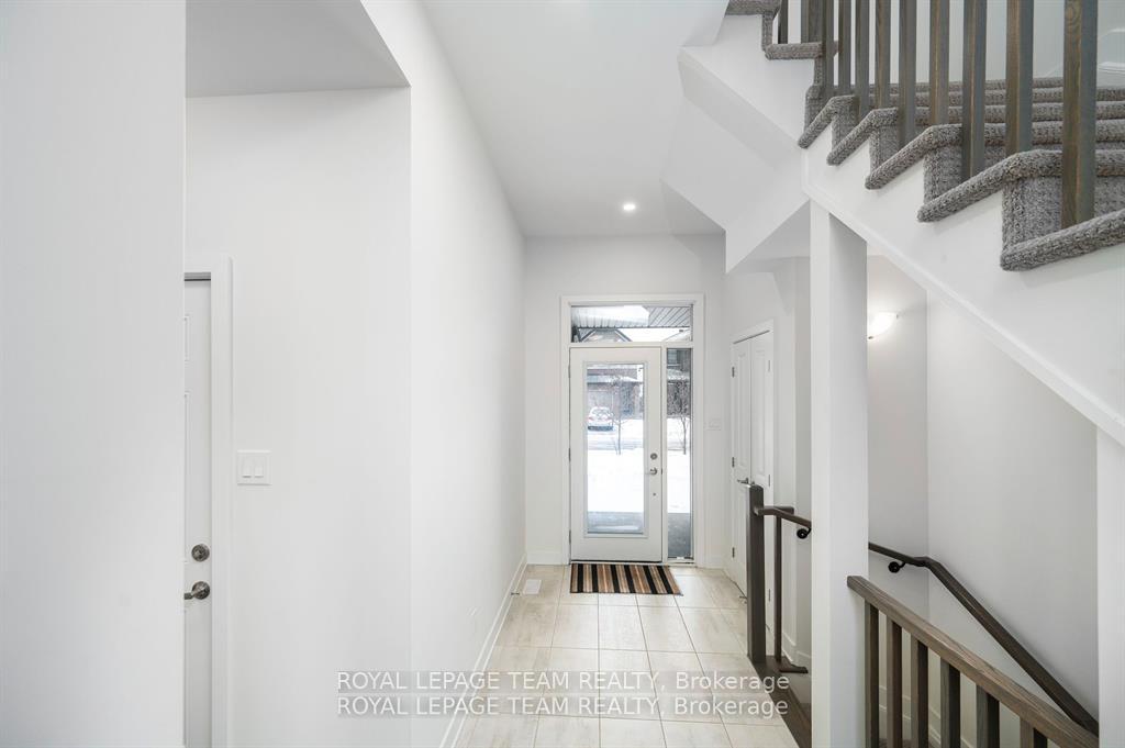 Photo 17 of 341 Big Dipper Street, Ottawa, Riverside South/Gloucester Glen — HOMEH