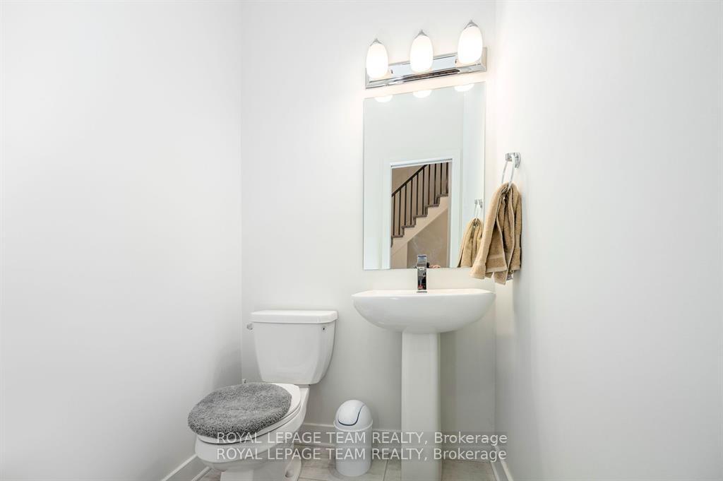 Photo 2 of 341 Big Dipper Street, Ottawa, Riverside South/Gloucester Glen — HOMEH