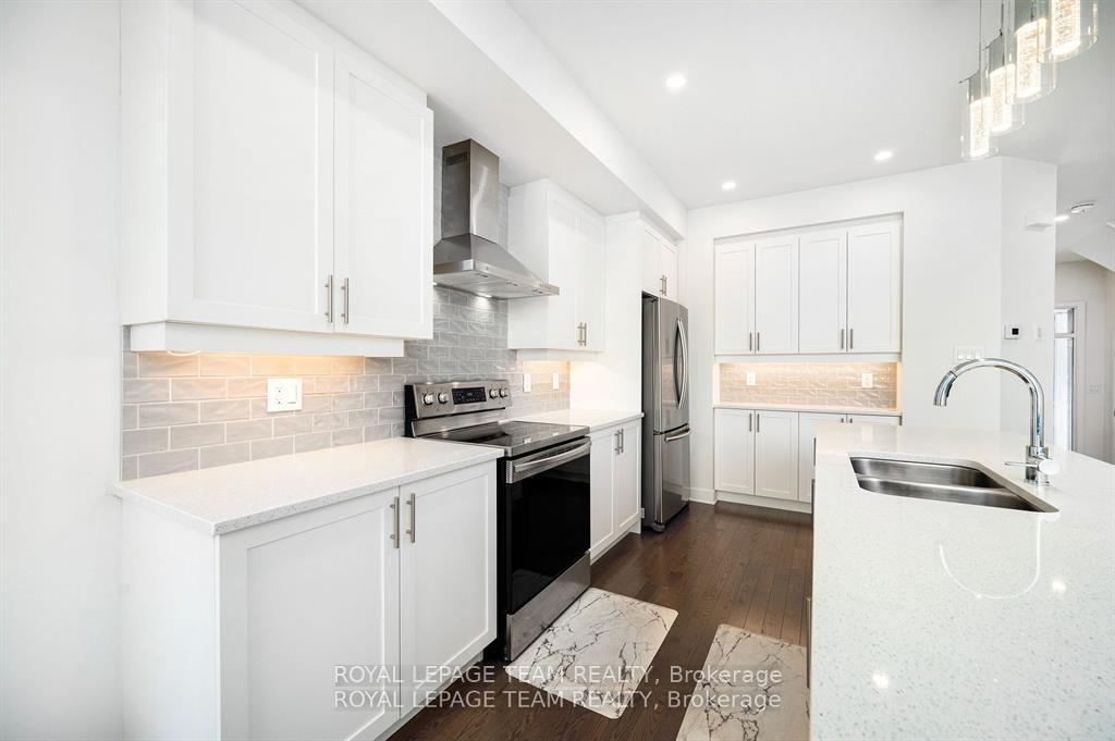 Photo 11 of 341 Big Dipper Street, Ottawa, Riverside South/Gloucester Glen — HOMEH
